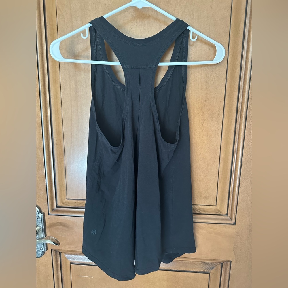 black free flowing lulu tank top, excellent condition
